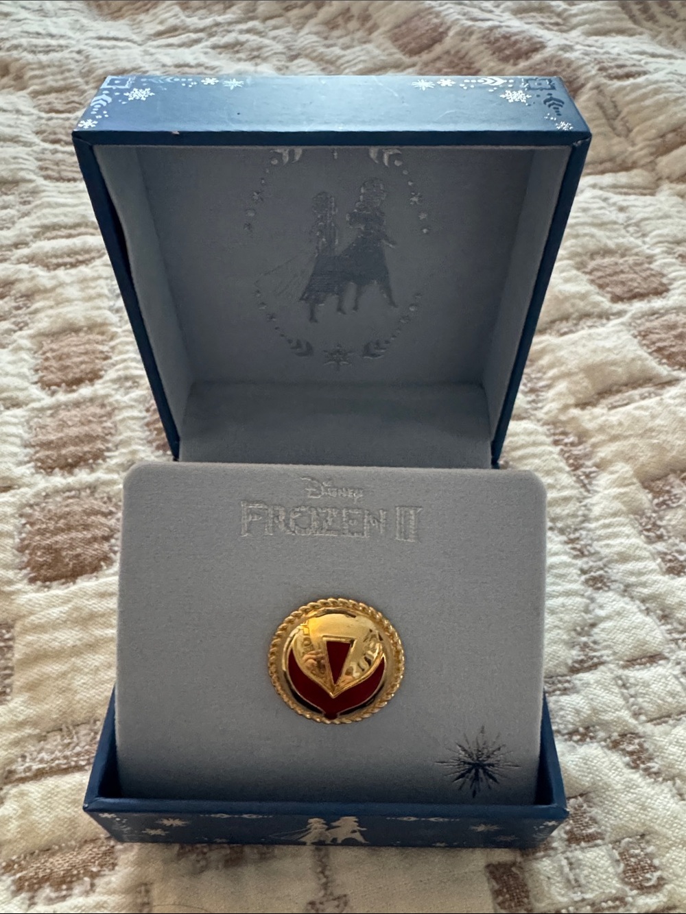 Rocklove Disney Frozen 2 Anna Pin
